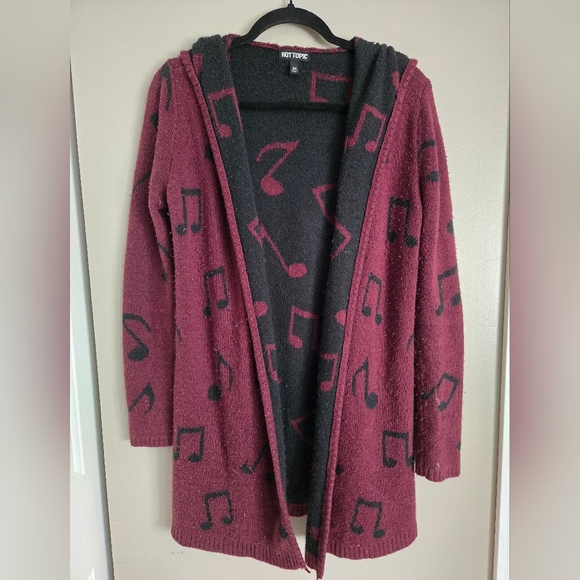 Hot Topic Black and Red Knit Cardigan - Picture 1 of 4